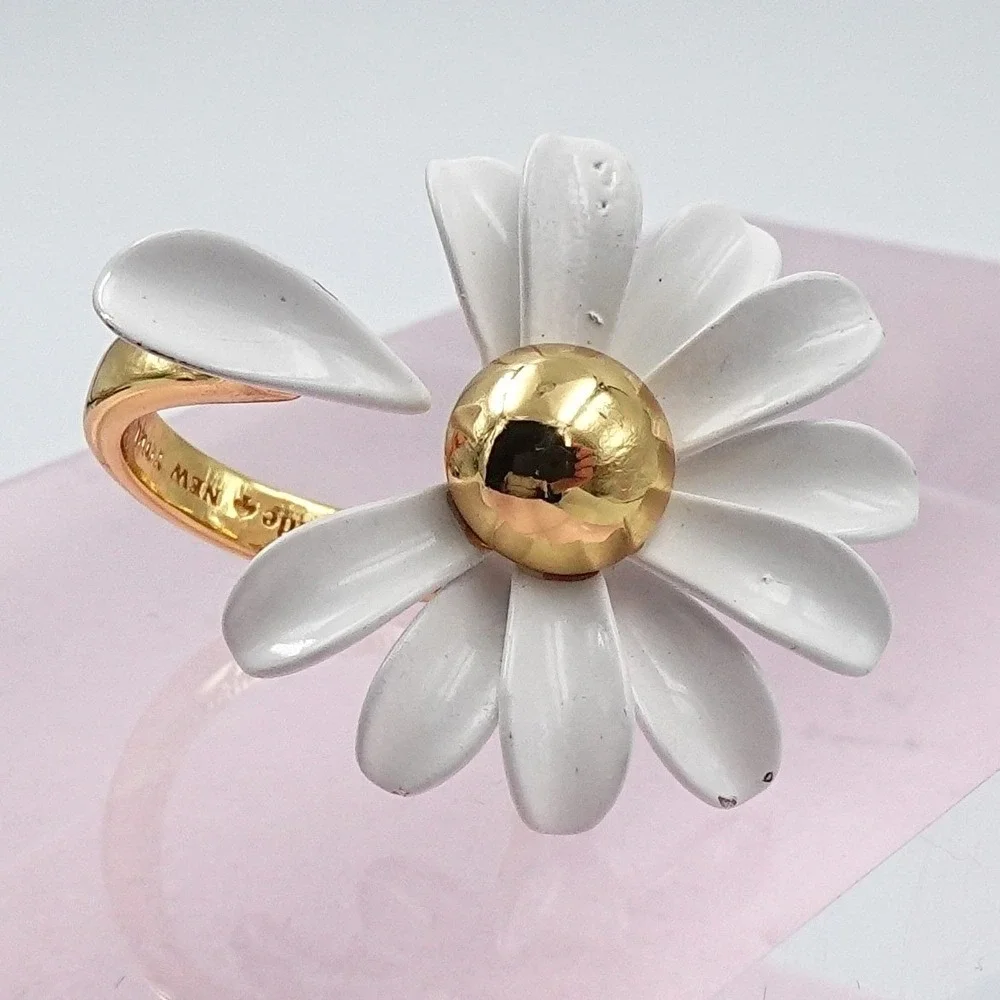 kate spade NY Dazzling Daisie Gold Tone Daisy Flower Open Ring Size 5 Botanical